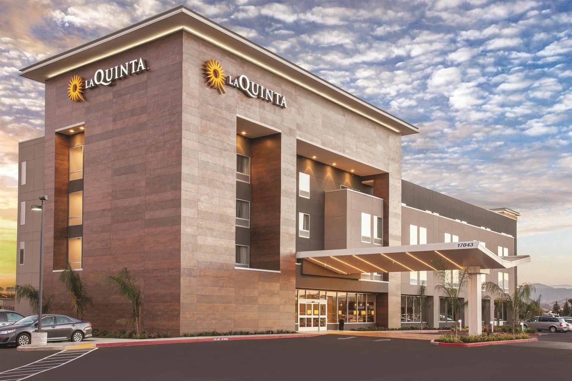 La Quinta By Wyndham Morgan Hill-San Jose South Hotel Exterior photo